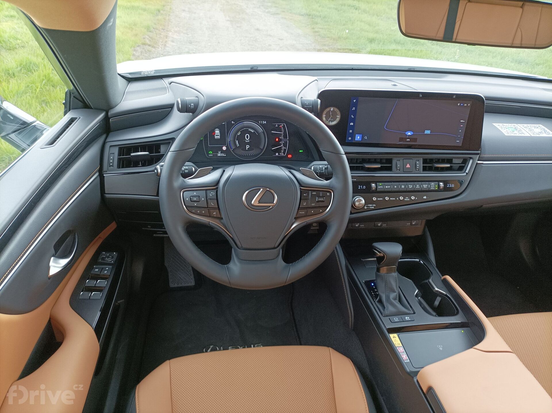 Lexus ES300h (2024)