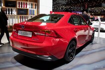 Lexus IS 300h