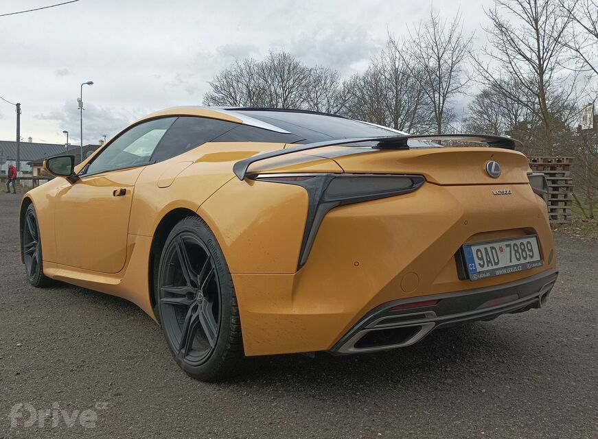 Lexus LC 500 V8 (2022)