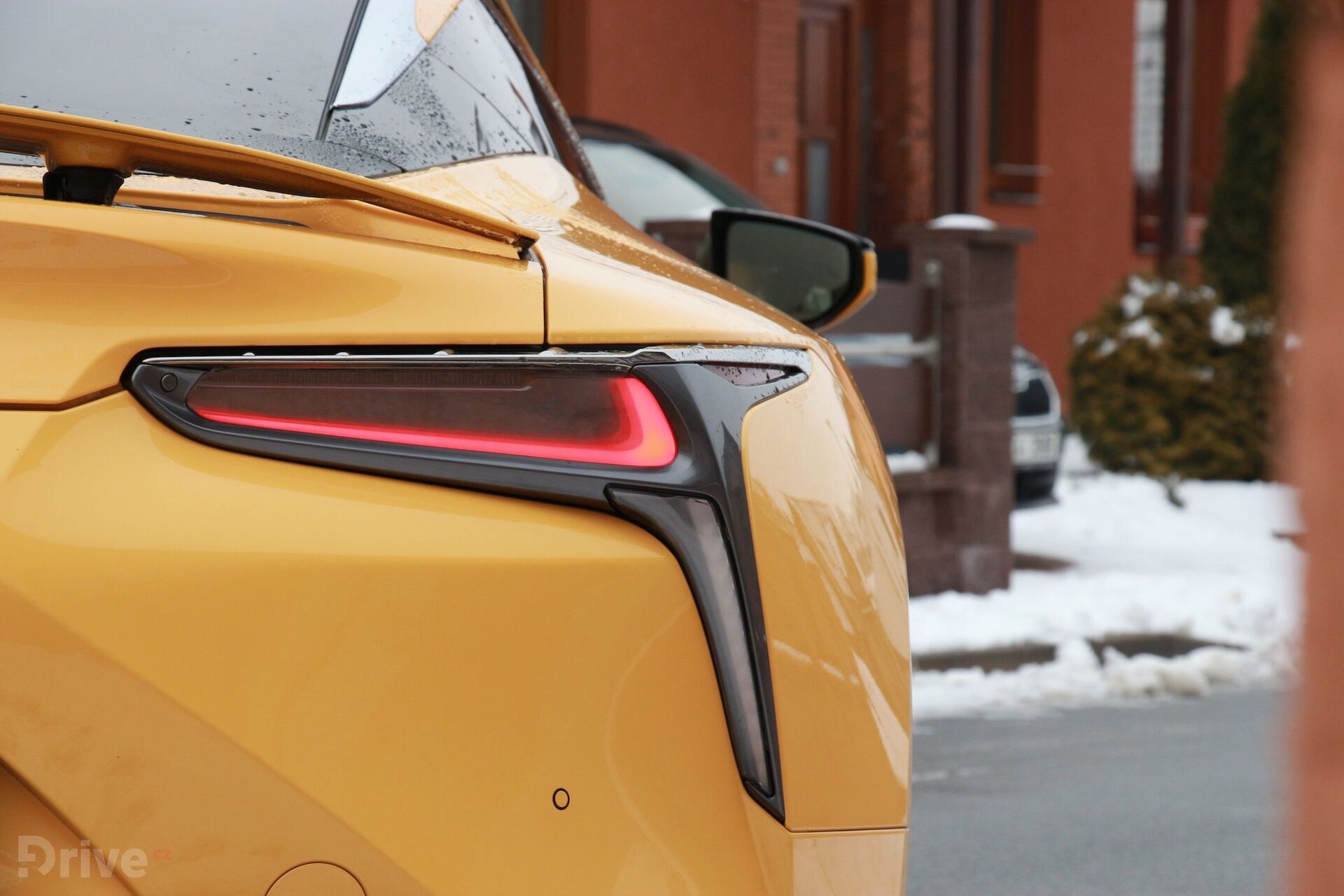 Lexus LS 500h (2017)