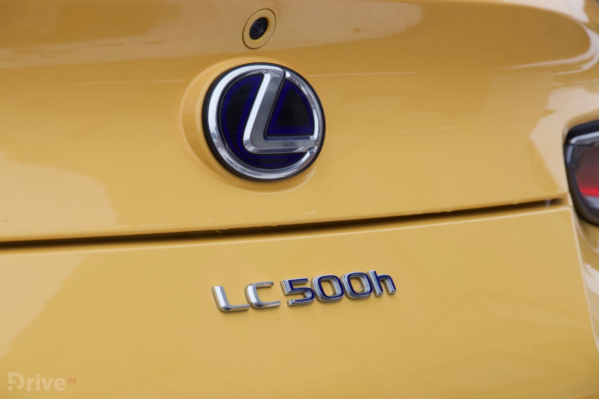 Lexus LS 500h (2017)