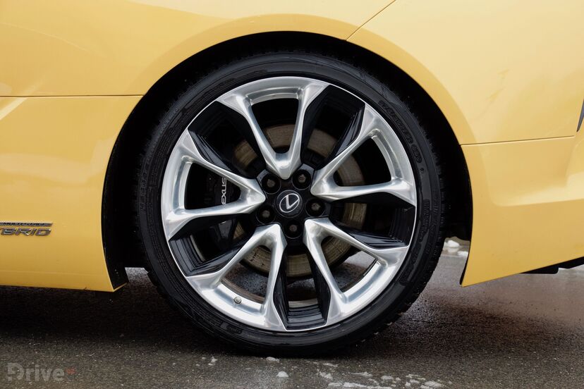 Lexus LS 500h (2017)