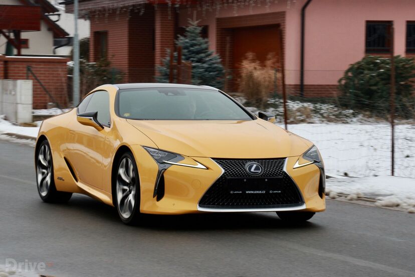 Lexus LS 500h (2017)