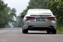 Lexus LS 500h (2017)