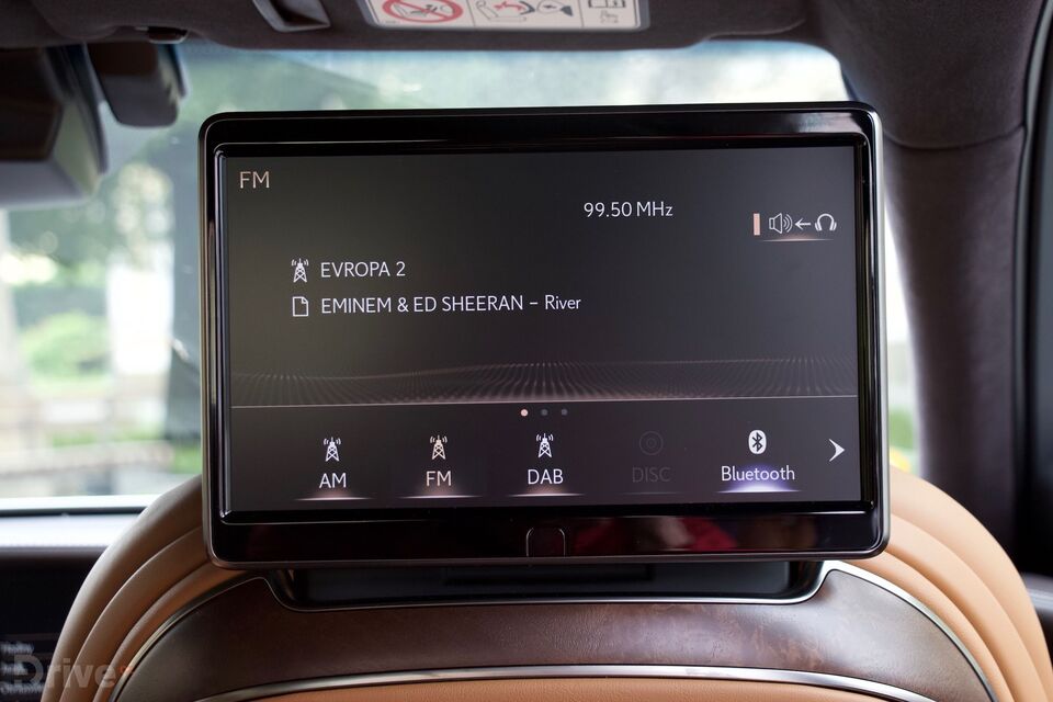 Lexus LS 500h (2017)