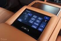 Lexus LS 500h (2017)