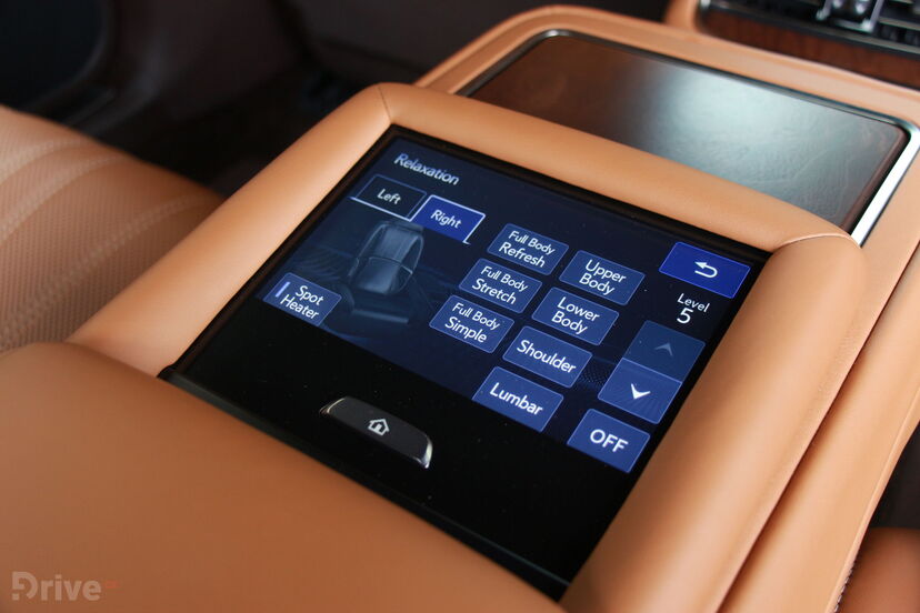 Lexus LS 500h (2017)