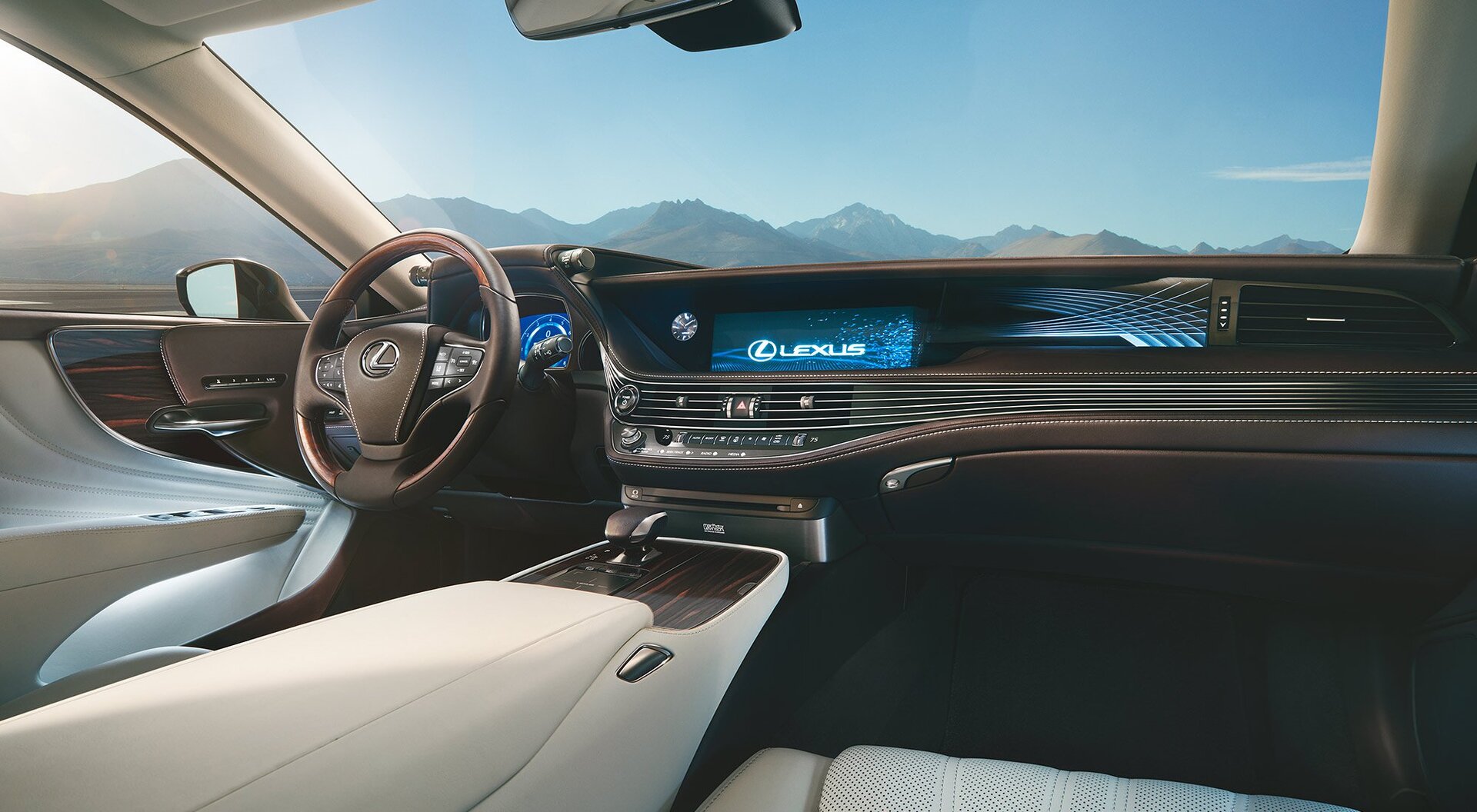 Lexus LS 500h (2017)