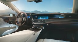 Lexus LS 500h (2017)