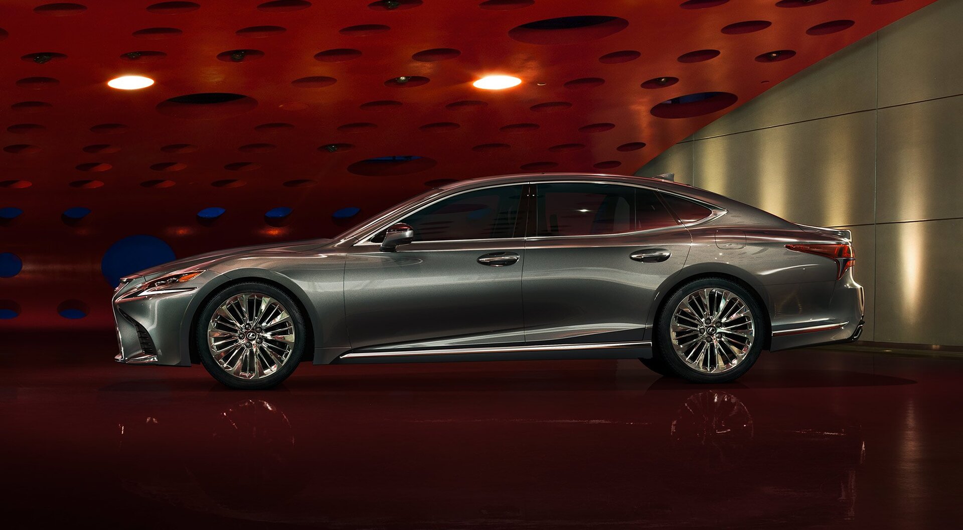 Lexus LS 500h (2017)