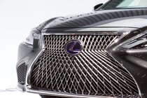 Lexus LS 500h (2017)