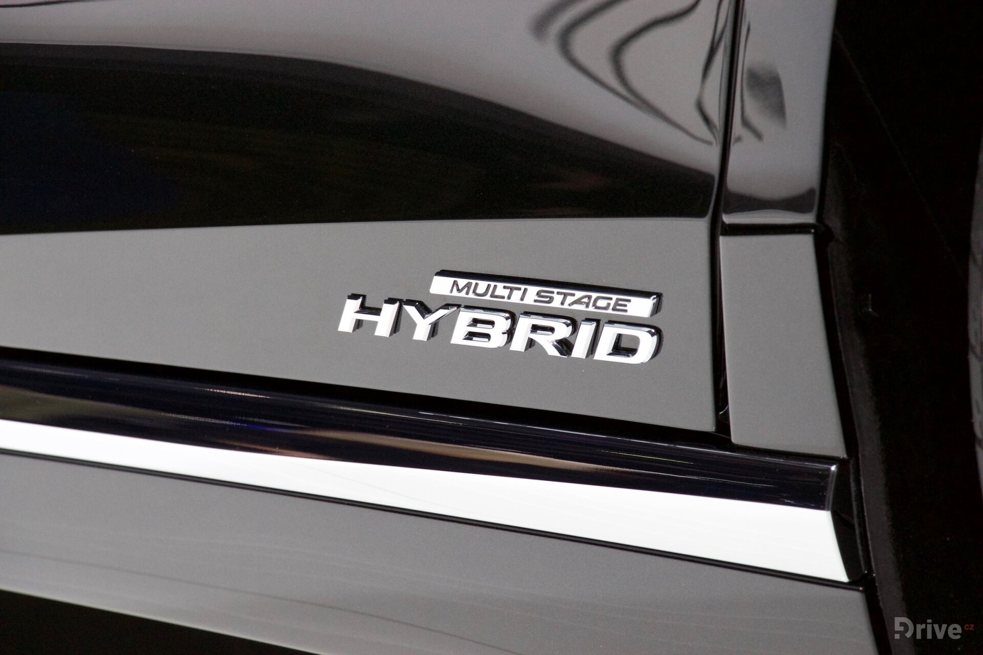 Lexus LS 500h (2017)