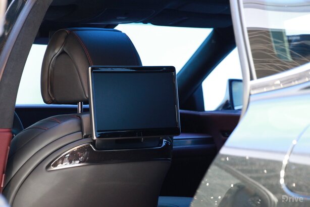 Lexus LS 500h (2017)