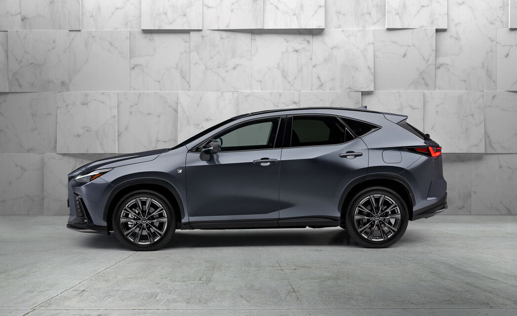 Lexus NX (2021)