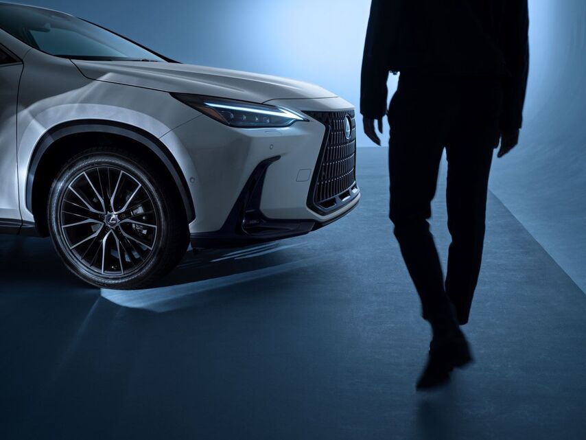 Lexus NX (2021)