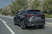 Lexus NX (2021)