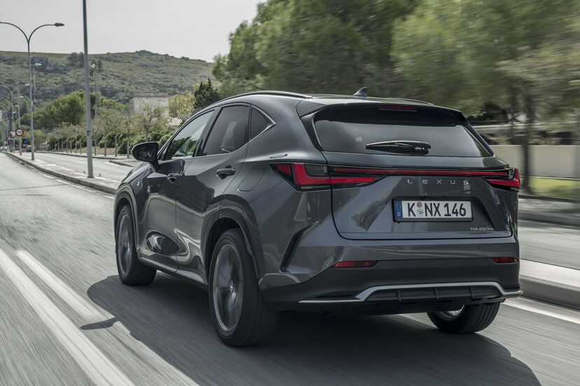 Lexus NX (2021)