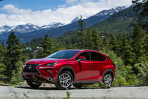 Lexus NX 300h (2015)