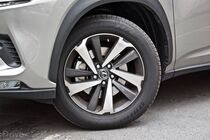 Lexus NX 300h (2015)