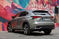 Lexus NX 300h (2015)