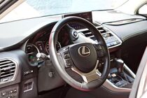 Lexus NX 300h (2015)