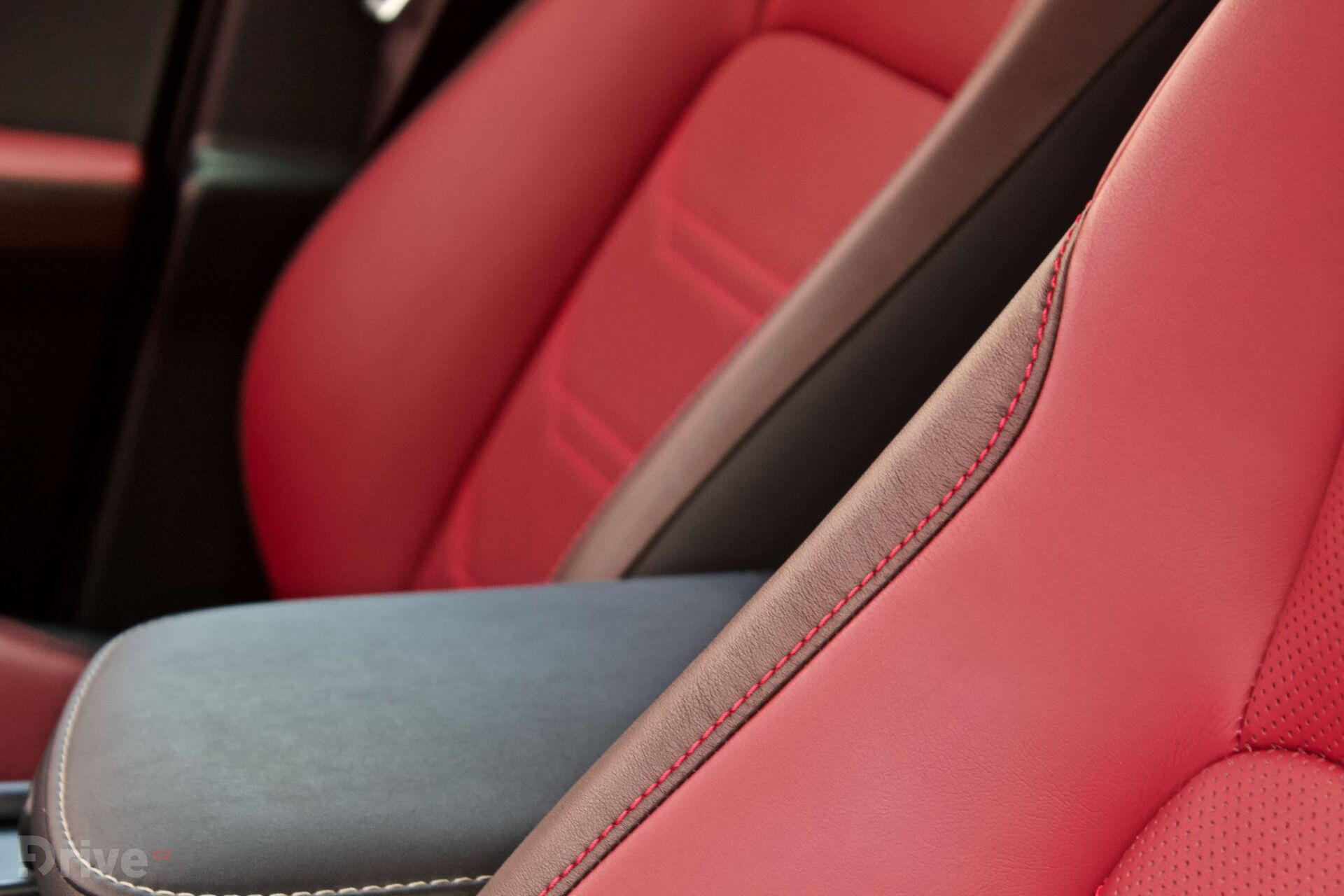 Lexus NX 300h (2015)