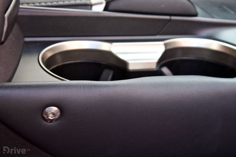 Lexus NX 300h (2015)