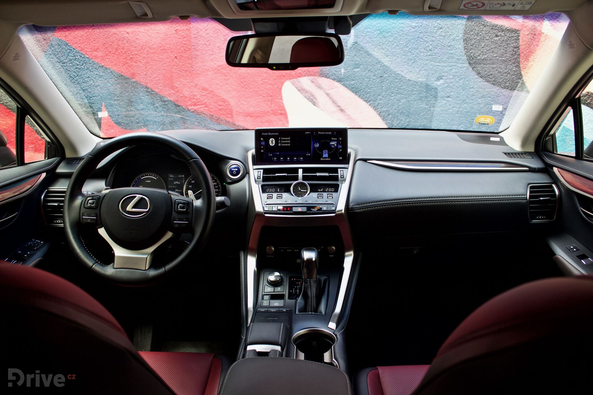 Lexus NX 300h (2015)