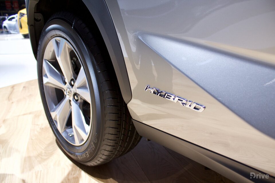 Lexus NX 300h (2015)