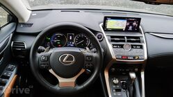 Lexus NX 300h AWD (2020)