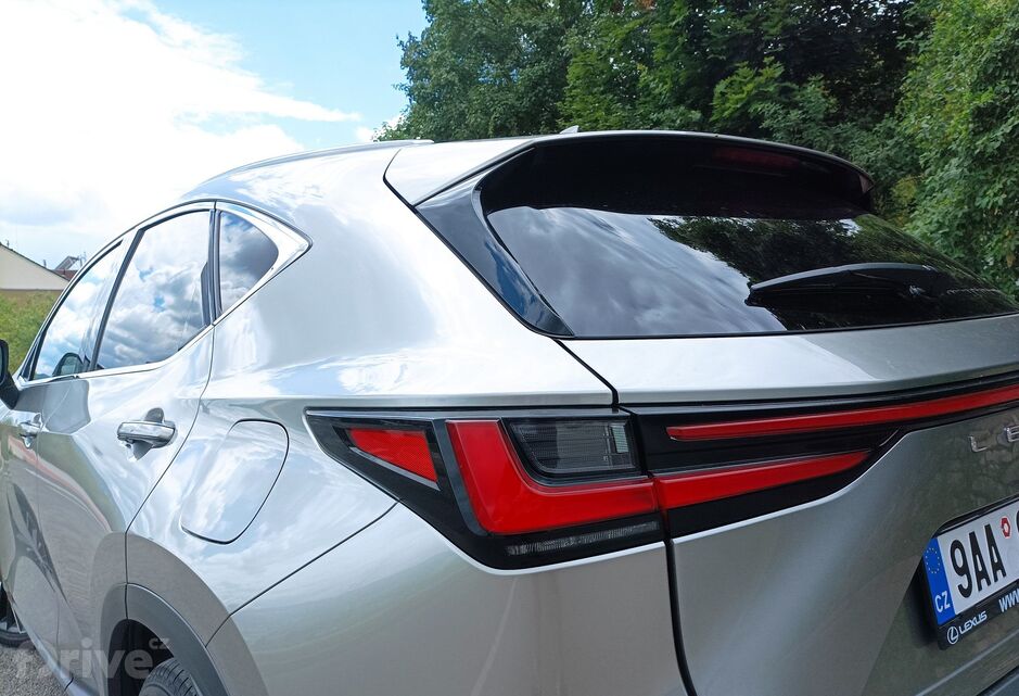 Lexus NX 350h Luxury Top (2022)