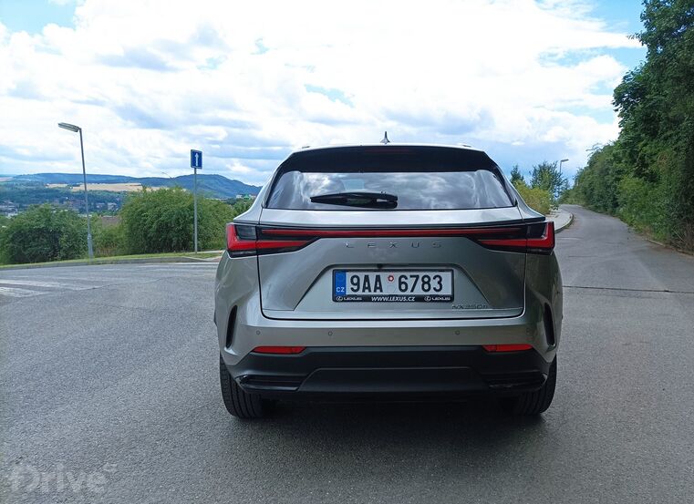 Lexus NX 350h Luxury Top (2022)