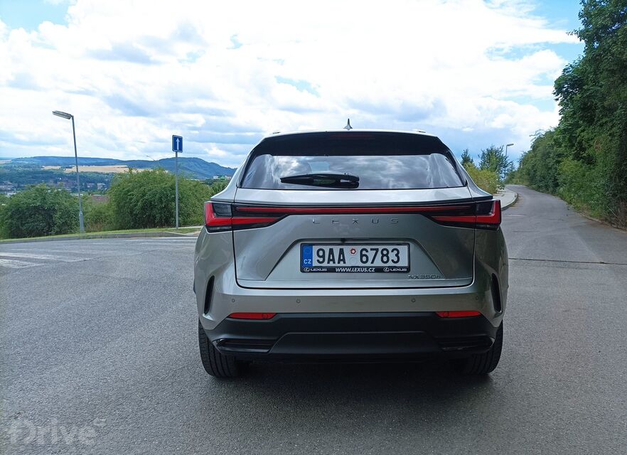 Lexus NX 350h Luxury Top (2022)