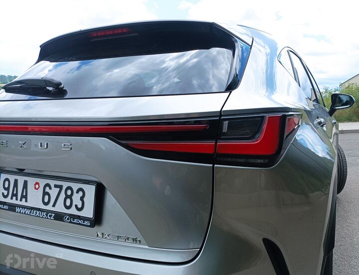 Lexus NX 350h Luxury Top (2022)