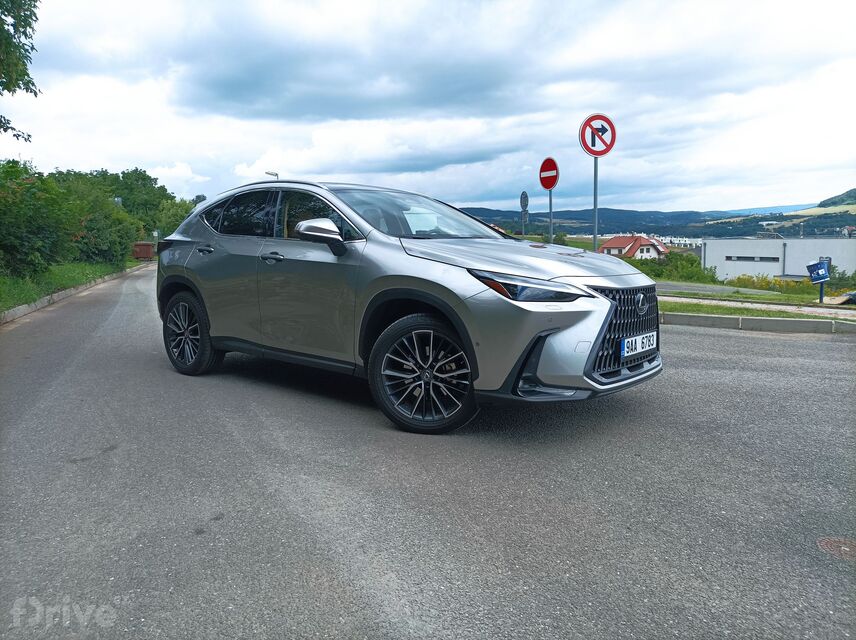 Lexus NX 350h Luxury Top (2022)