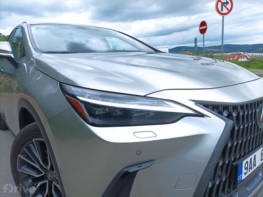 Lexus NX 350h Luxury Top (2022)