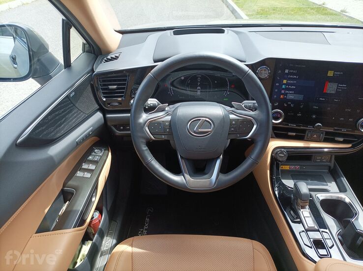Lexus NX 350h Luxury Top (2022)