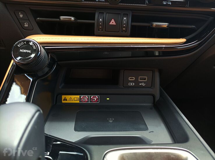 Lexus NX 350h Luxury Top (2022)