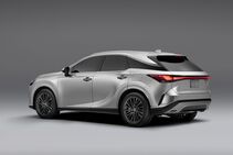 Lexus RX (2023)