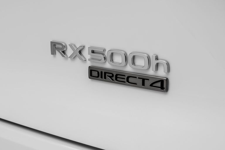 Lexus RX (2023)