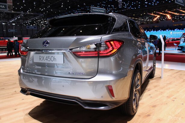 Lexus RX 450h (2015)