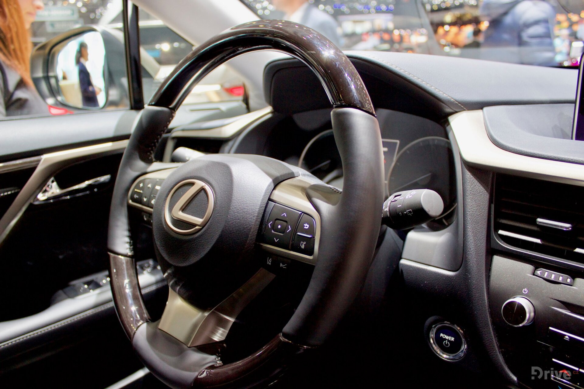 Lexus RX 450h (2015)