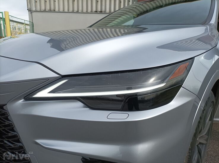 Lexus RX 500h (2023)