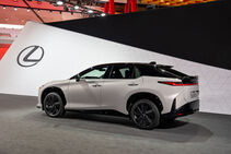 Lexus RZ (2025)