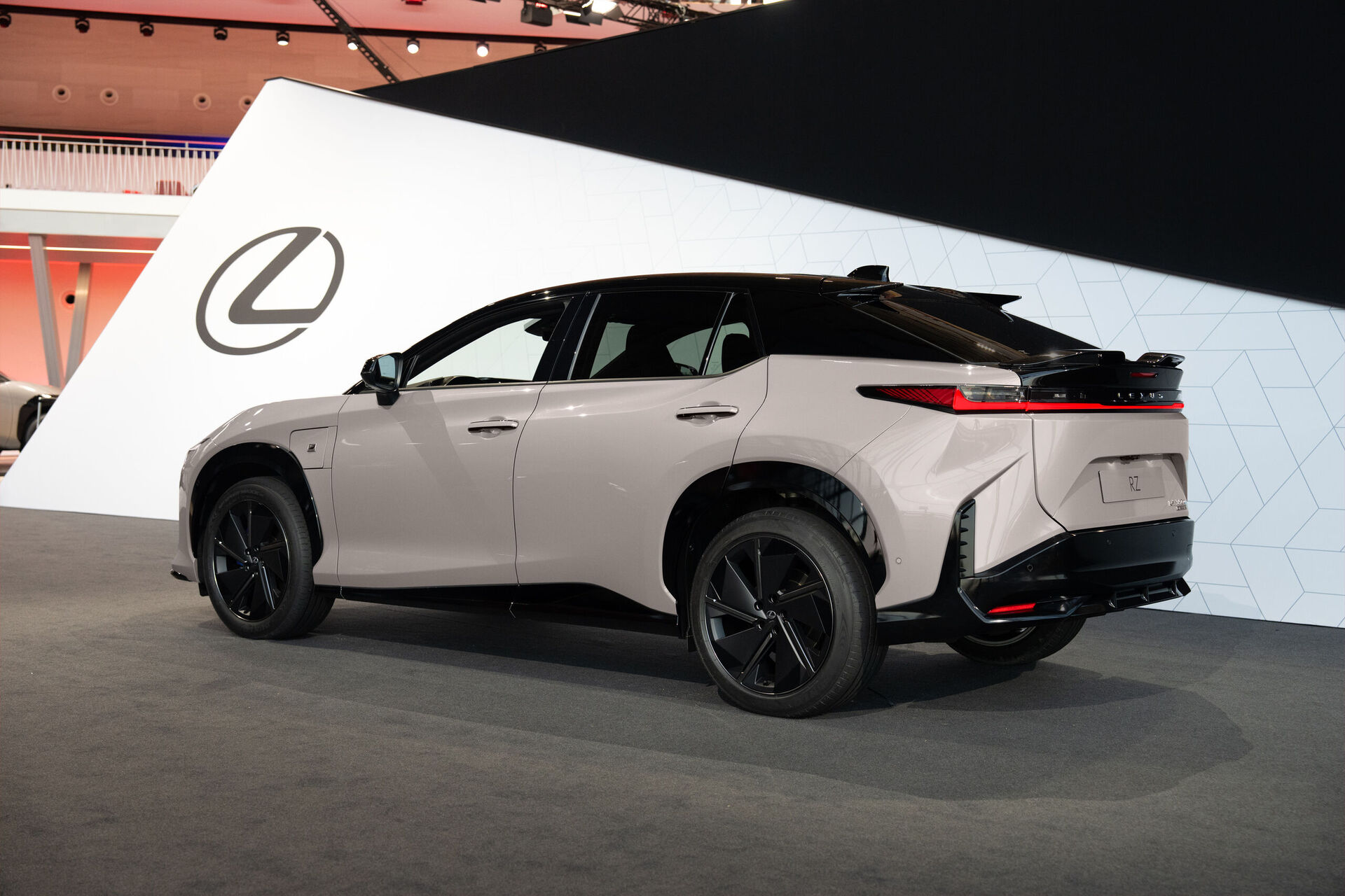 Lexus RZ (2025)