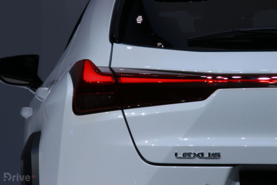 Lexus UX