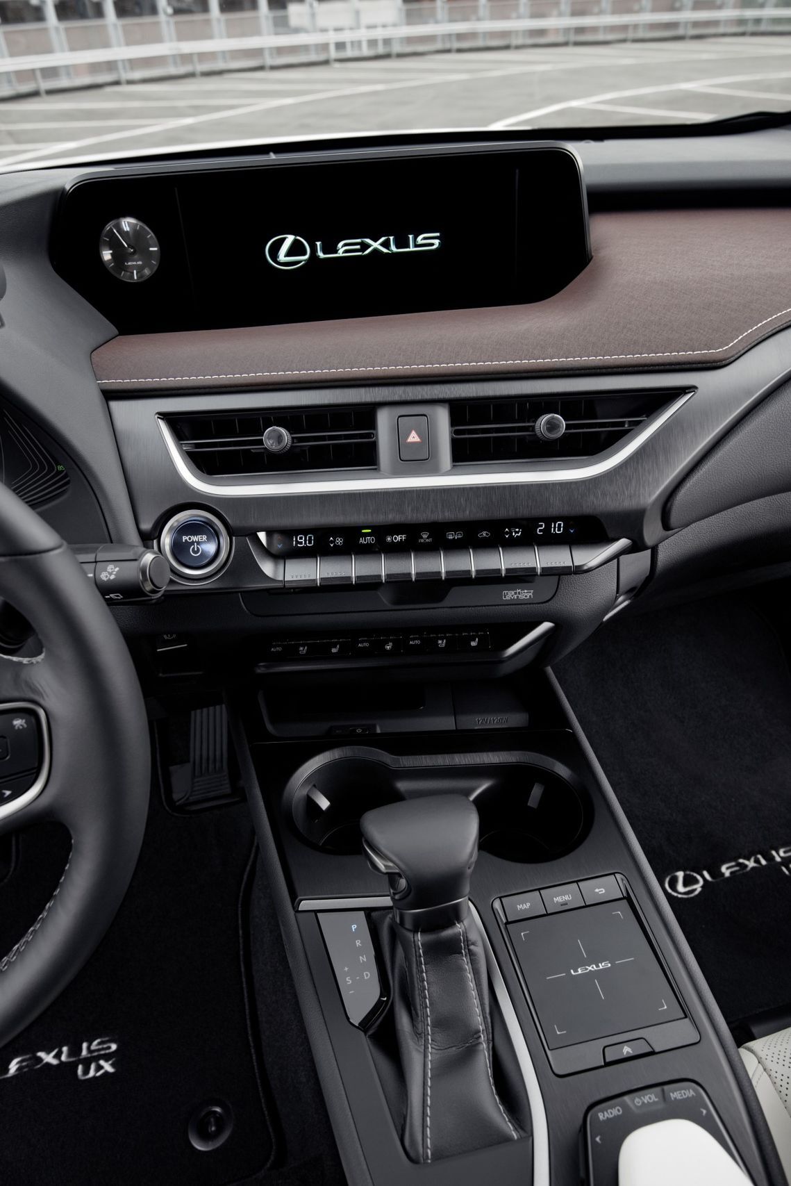 Lexus UX 250h