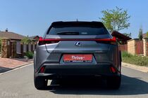 Lexus UX 250h