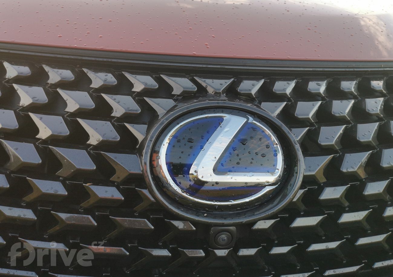 Lexus UX 250h 4x4
