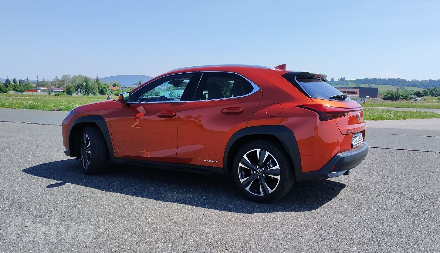 Lexus UX 250h 4x4